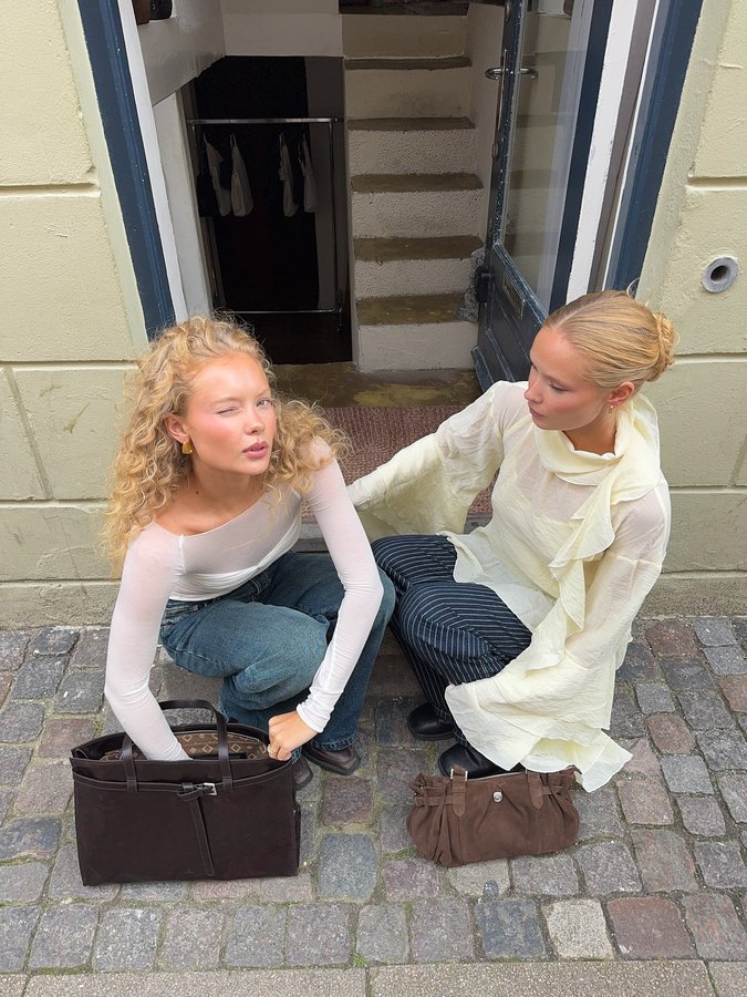 Instagram post by @sofievollan for Adax. Caption reads: [...] with one off our favorite bag brands....