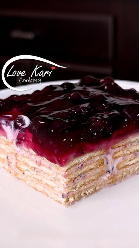 Instagram post by @lov.kari for La Lechera. Caption reads: [...] to love this one! Thanks to @lalecherausa....