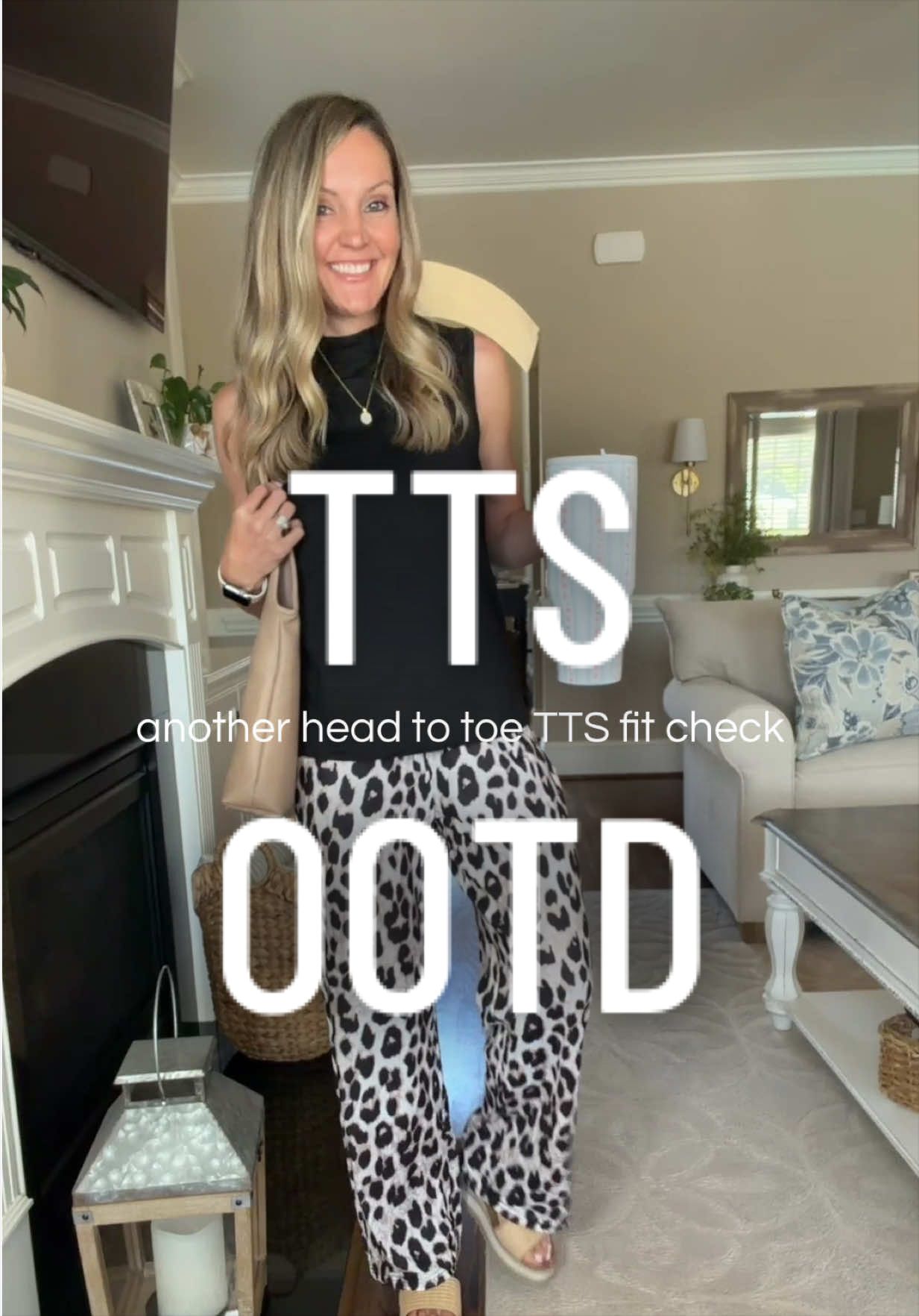TikTok post by @hollyannblanton for OFEEFAN. Caption reads: 2pc set @OFEEFAN Necklace @Tewiky Purse @Rustic....