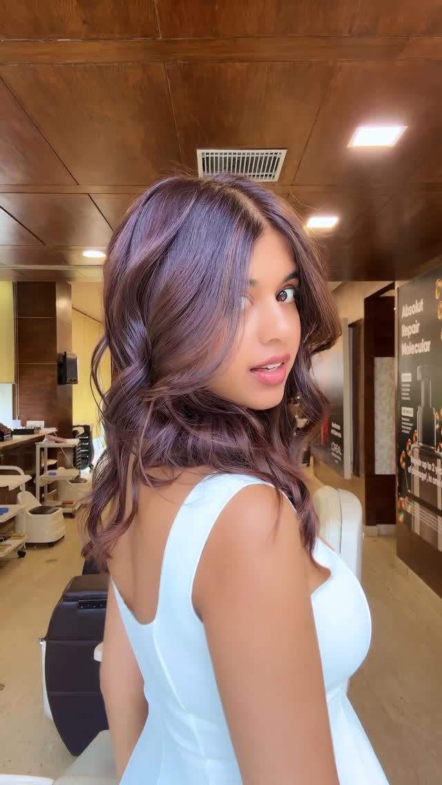 Instagram post by @sejalkumar1195 for L’oréal Professionnel. Caption reads: #AD | Right before I packed my bags, I decided to....