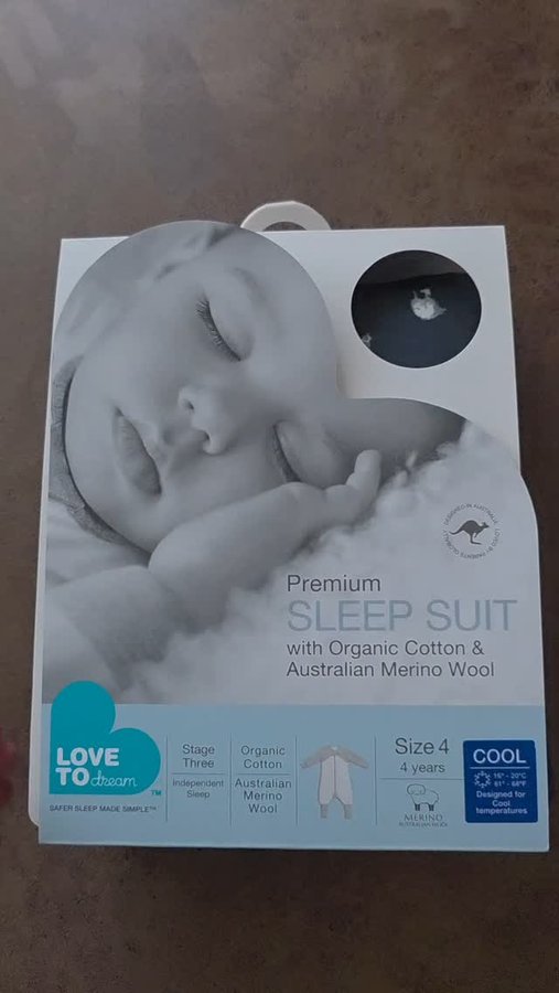 Instagram post by @tomi_nico24 for Love To Dream. Caption reads: [...] 🌙  best to keep warm and comfy with....