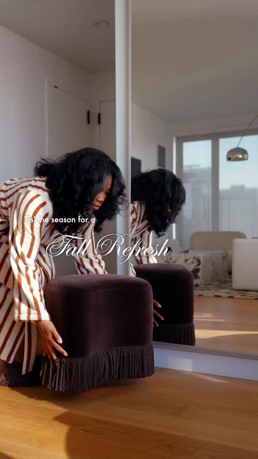 Instagram post by @amanirakeia for Glade. Caption reads: #Ad I hear, Pumpkin Spice Season is here 👀🎃....