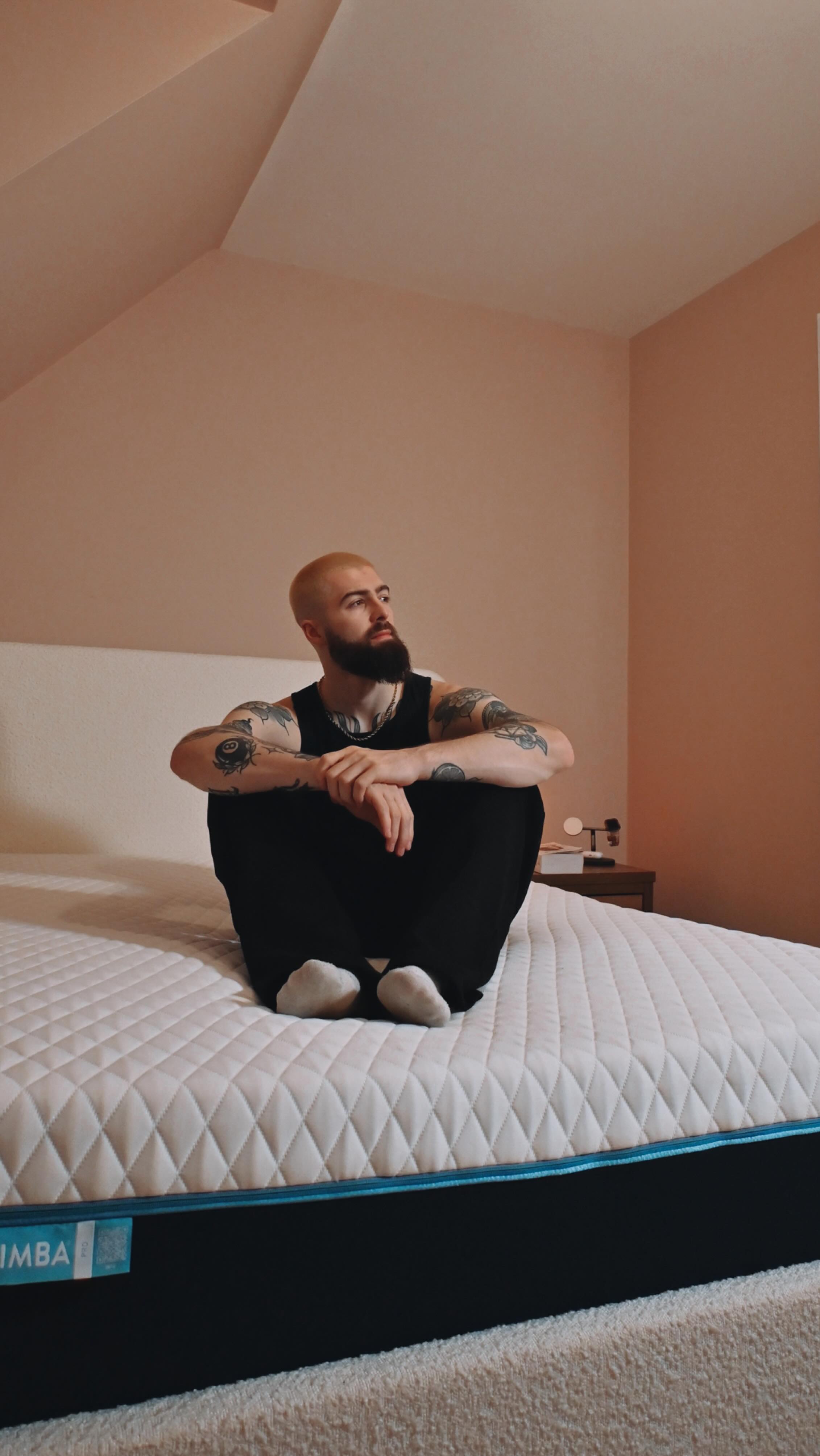 Instagram post by @tommalonejr for Simba Sleep. Caption reads: Only gone and found myself the best mattress....