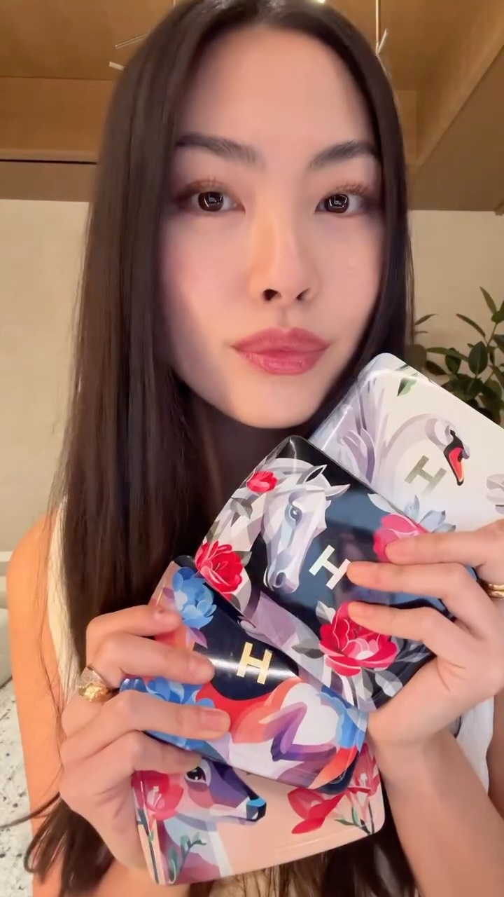 Instagram post by @shannon.z for Hourglass Cosmetics. Caption reads: I love collecting beautiful makeup and the....