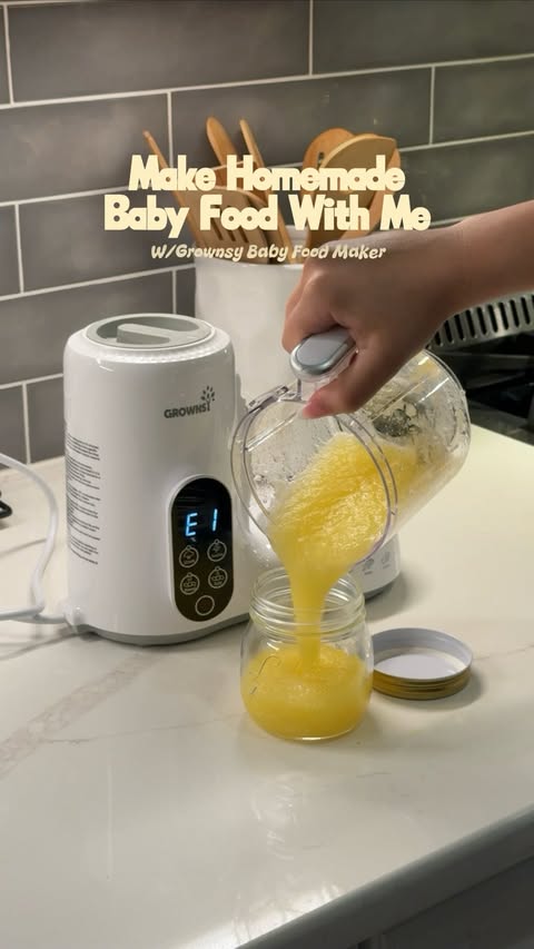 Instagram post by @mrs.isabelabarbosa for Grownsy. Caption reads: [...] baby food at home with me ✨ using my....