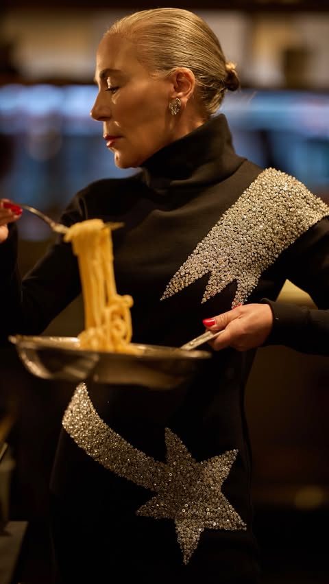 Instagram post by @lisacorbo for Moschino. Caption reads: in cucina @moschino #ad.