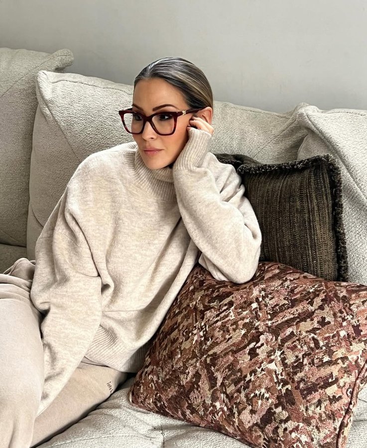 Instagram post by @msrachelstevens for Vision Express. Caption reads: Ad. If you know me then you know I love to wear....