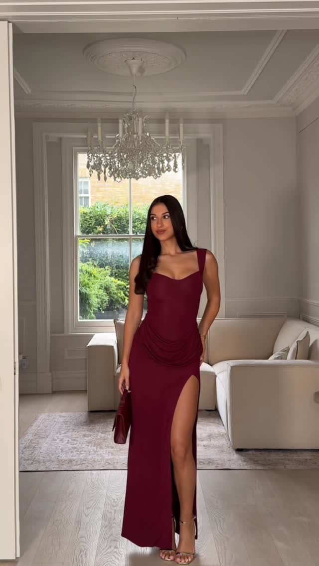 Instagram post by @yasminbright for OH POLLY. Caption reads: burgundy season♥️♥️♥️ @ohpolly ad.