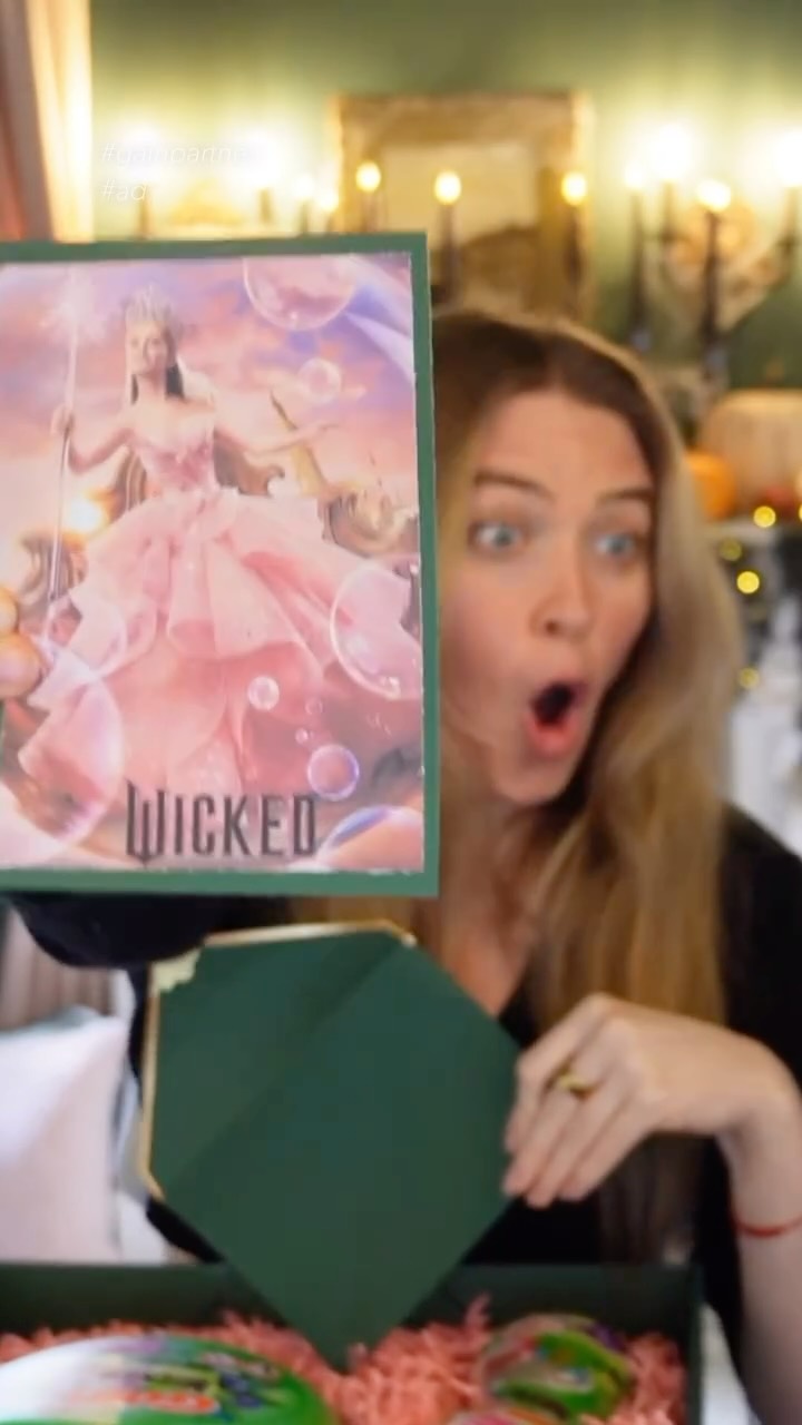 Instagram post by @qtcinderella for I Love Gain. Caption reads: It's so magical! Check out the @ilovegain....