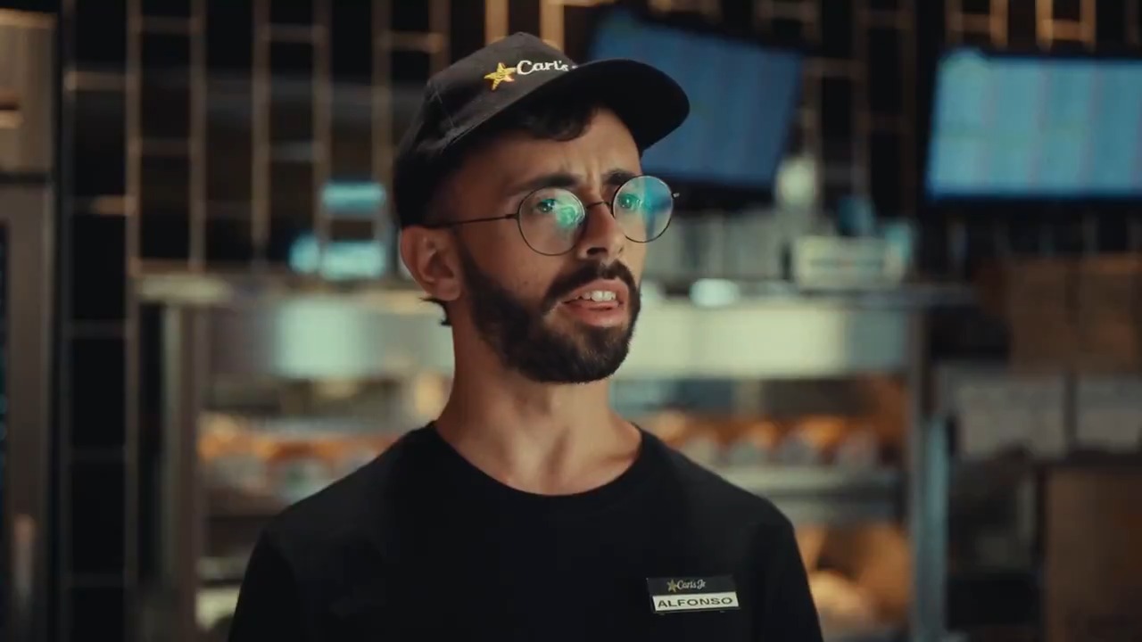 Instagram post by @reason_why for Kfc. Caption reads: 😂 Si @kfc.es rimó con cinco, ahora 
@carlsjrspain....