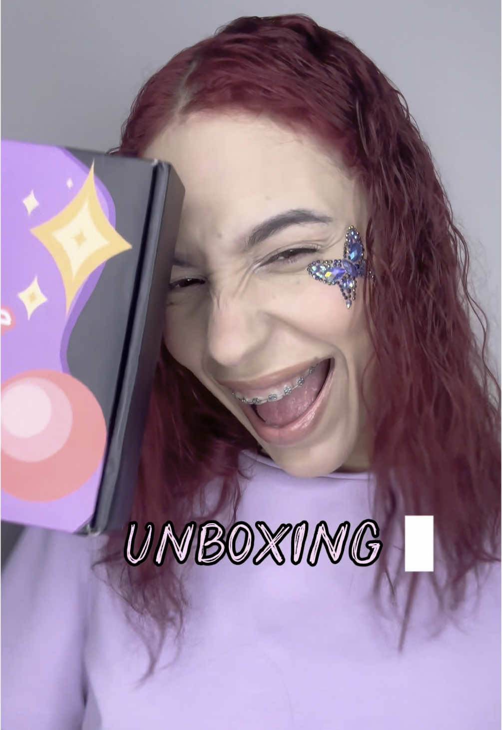 TikTok post by @lolieeee for TTDeye. Caption reads: UNBOXING DE @TTDeye Colored Contact Lens  20%....