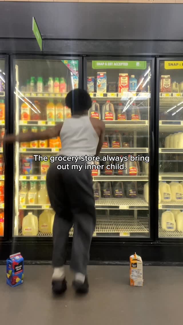 Instagram post by @raymondturnerjr for Minute Maid. Caption reads: 👇🏾👉🏾Tag  a Friend👀‼️

Good vibes only — and....