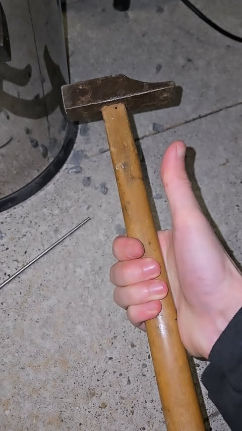 Instagram post by @machudraw for ELEGOO. Caption reads: [...] pieces and tips ♥️ Thanks to my new elegoo....