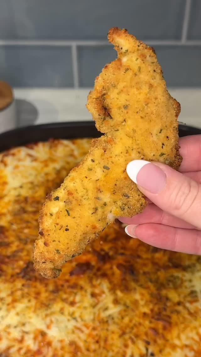 Instagram post by @ashleymarkleeats for Typhur. Caption reads: these crispy chicken tenders dunked straight into....