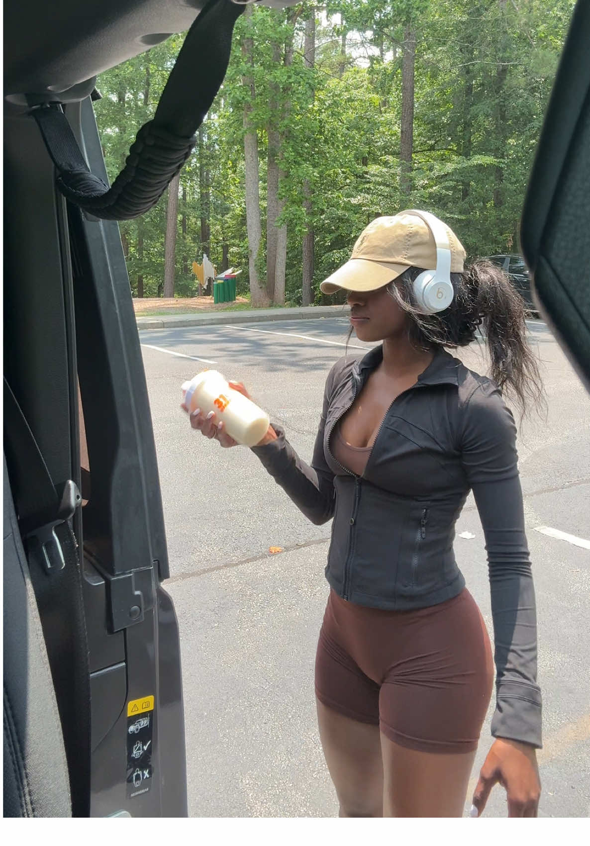 TikTok post by @niyanicolevlogs for 310 Nutrition. Caption reads: Reaching my summer body goals with @310 Nutrition....