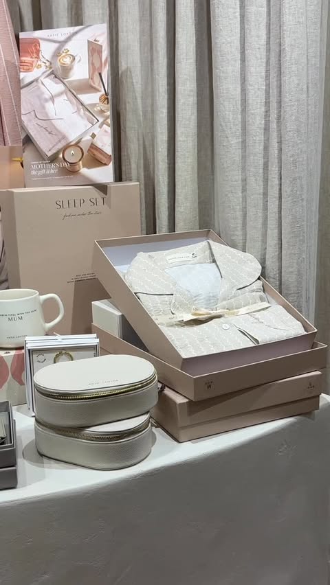 Instagram post by @sophieannestyles_ for Katie Loxton. Caption reads: As much as I love shopping for myself, I love....