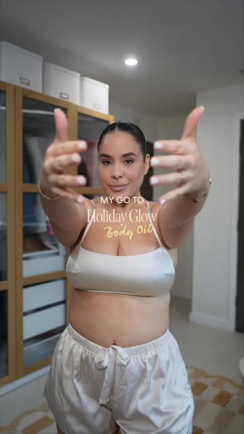 Instagram post by @nellytoledo_ for PALMERS. Caption reads: [...] bronzy skin for every holiday event, this....