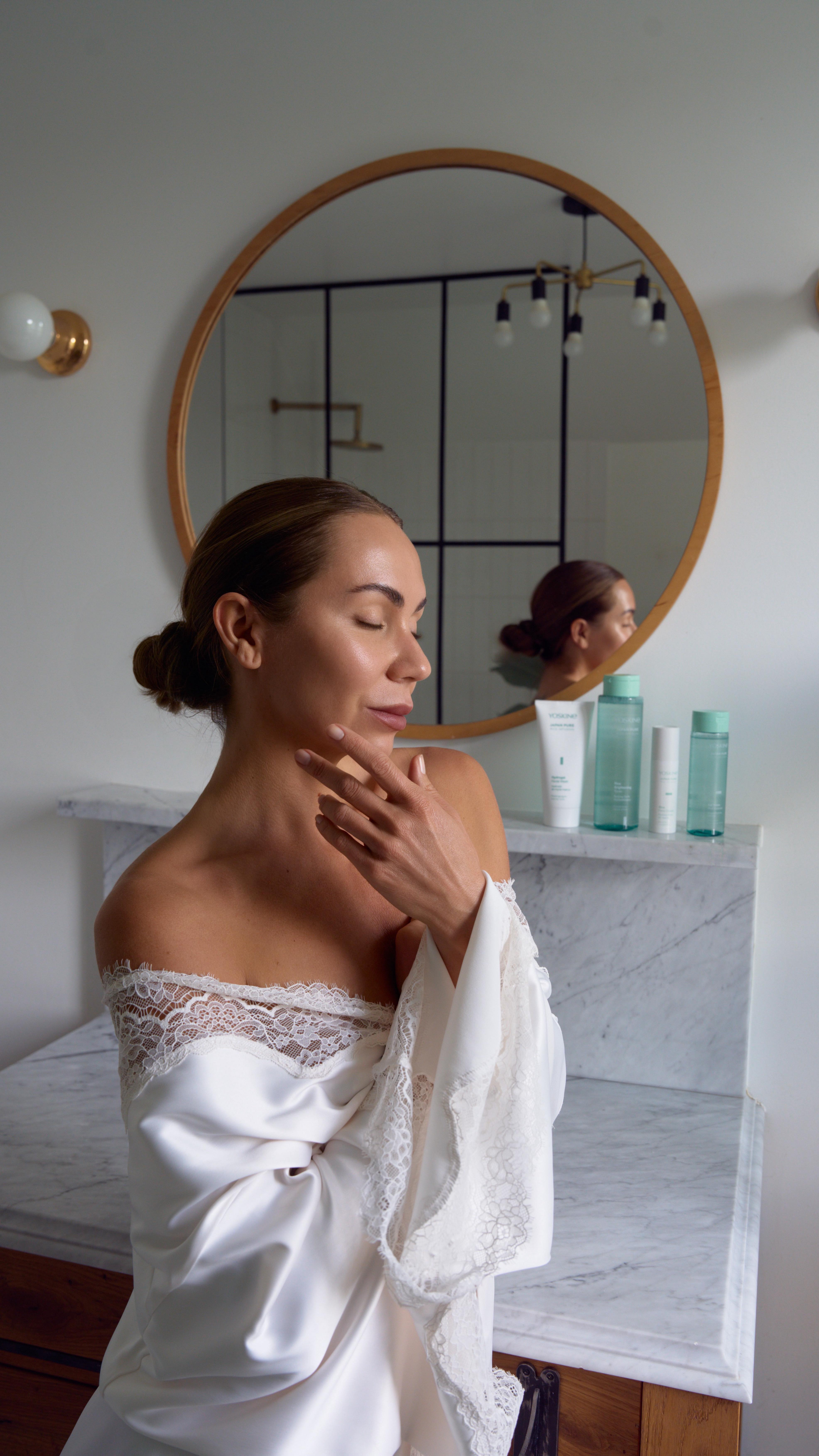 Instagram post by @olivka_blog for BrandLift. Caption reads: To więcej niż pielęgnacja. To harmonia zamknięta w....