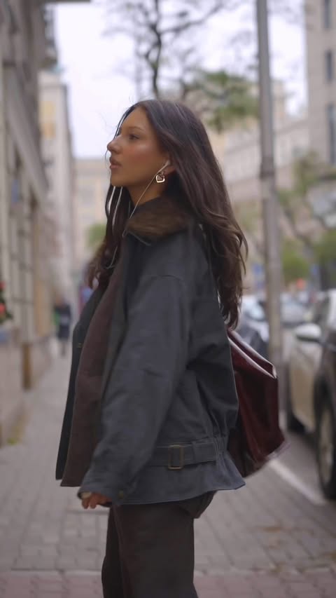 Instagram post by @jasminaworkert for BIMBA Y LOLA. Caption reads: seen on the streets wearing @bimbaylola head to....