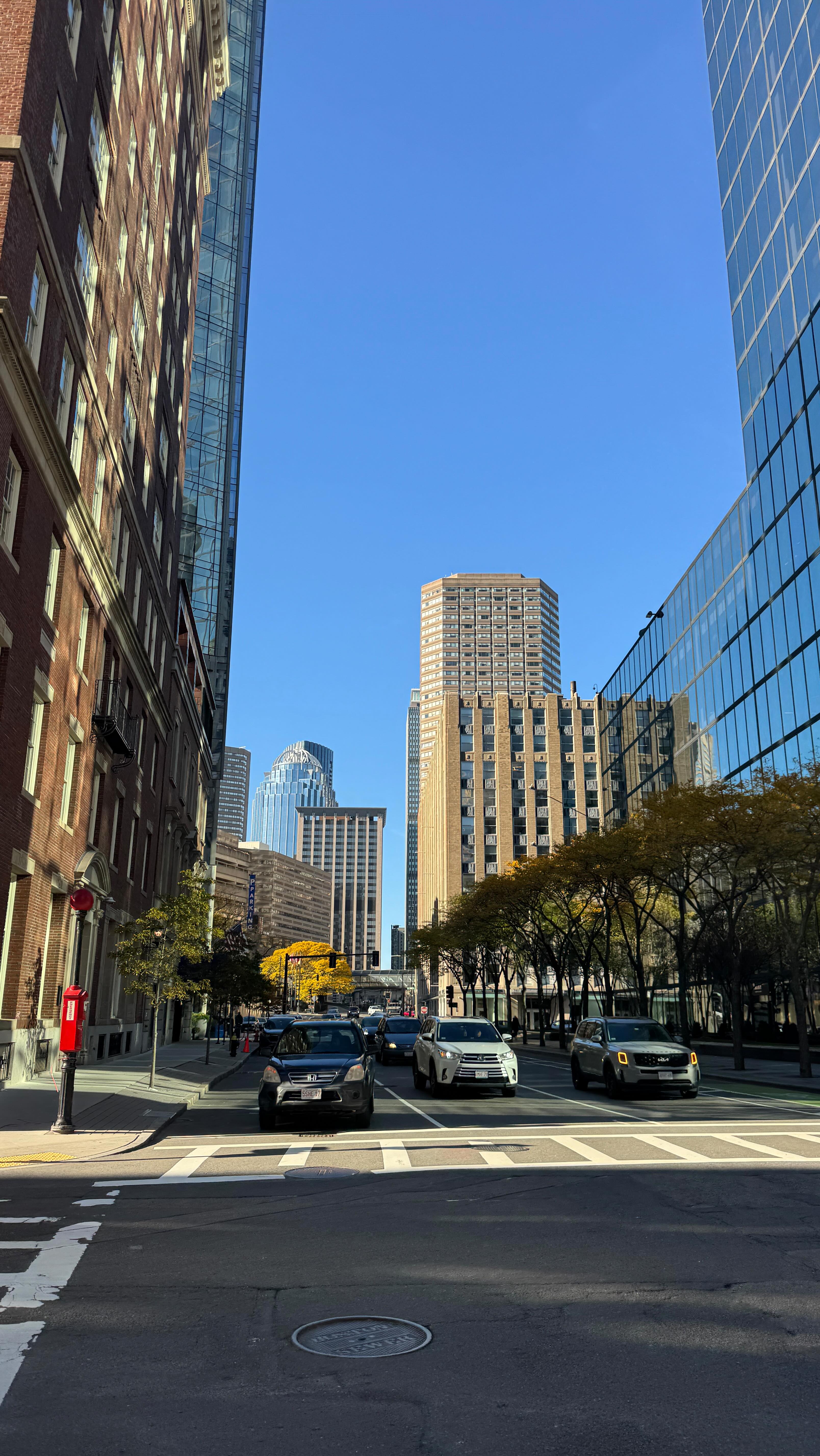 Instagram post by @laurabcloud for hiyo. Caption reads: Underrated duo @drinkhiyo #hiyopartner.