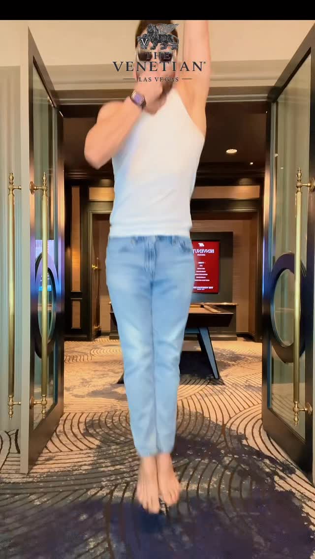 Instagram post by @robertrenemusic for The Venetian Las Vegas. Caption reads: The newly renovated rooms at @venetianvegas are....