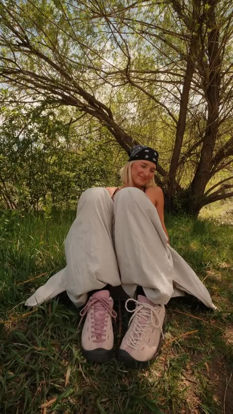 Instagram post by @mayalorimer for KEEN. Caption reads: [...] outside is even better in my baby pink @keen....