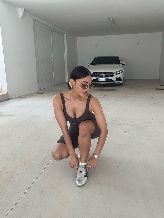 Instagram post by @chantalest_ for Fanka. Caption reads: pov: the photo sesh is the workout @fankaofficial....
