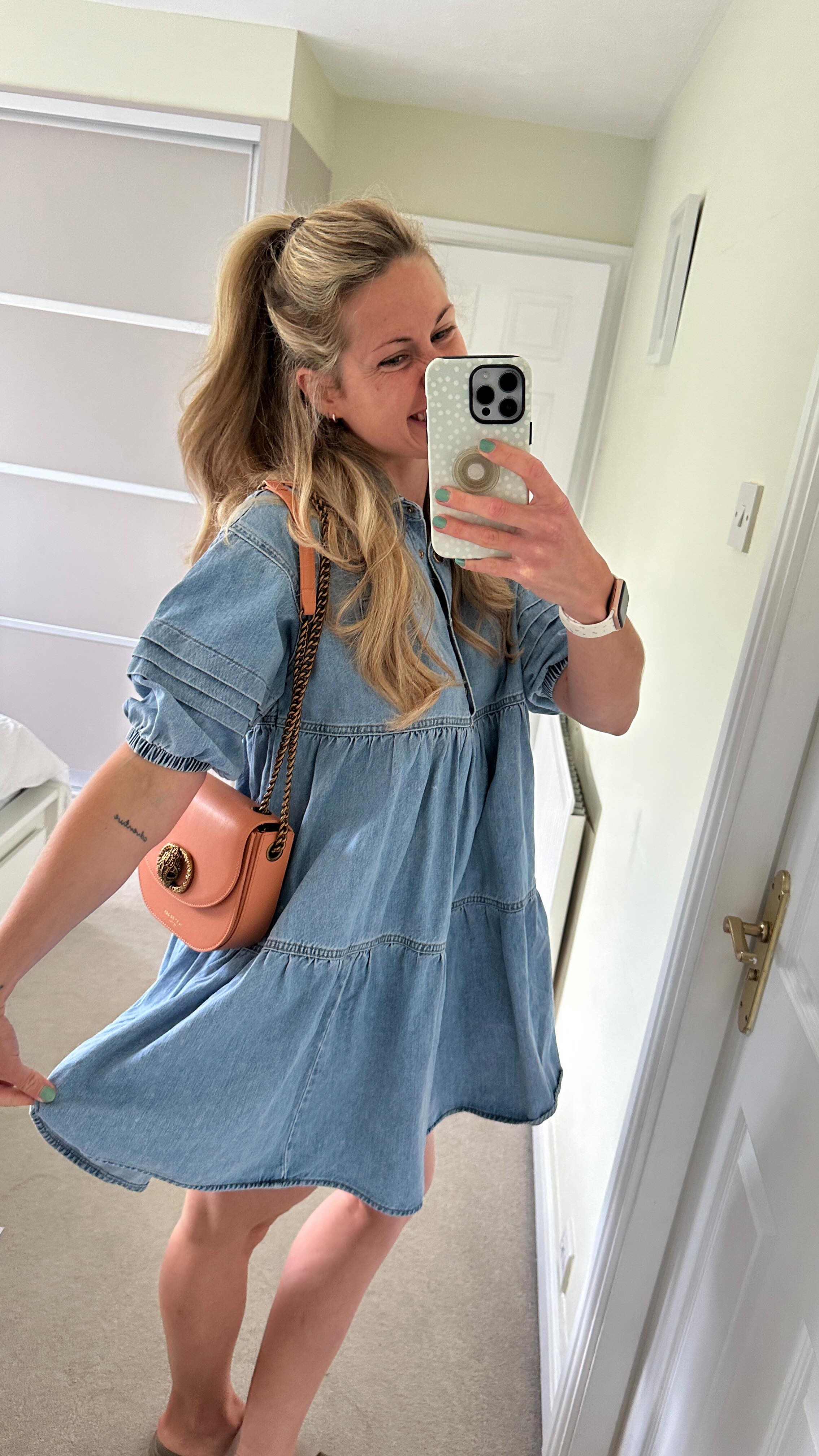 Instagram post by @felicityrosina for Kurt Geiger. Caption reads: Just a causal little outfit 💃🏼

Dress....