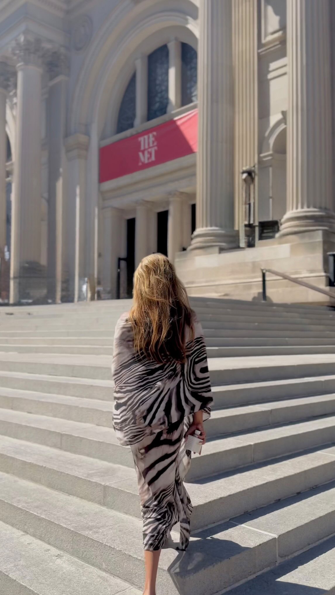 Instagram post by @goldenaster for JLUXLABEL. Caption reads: ✨ A rendez-vous of elegance at the Met....