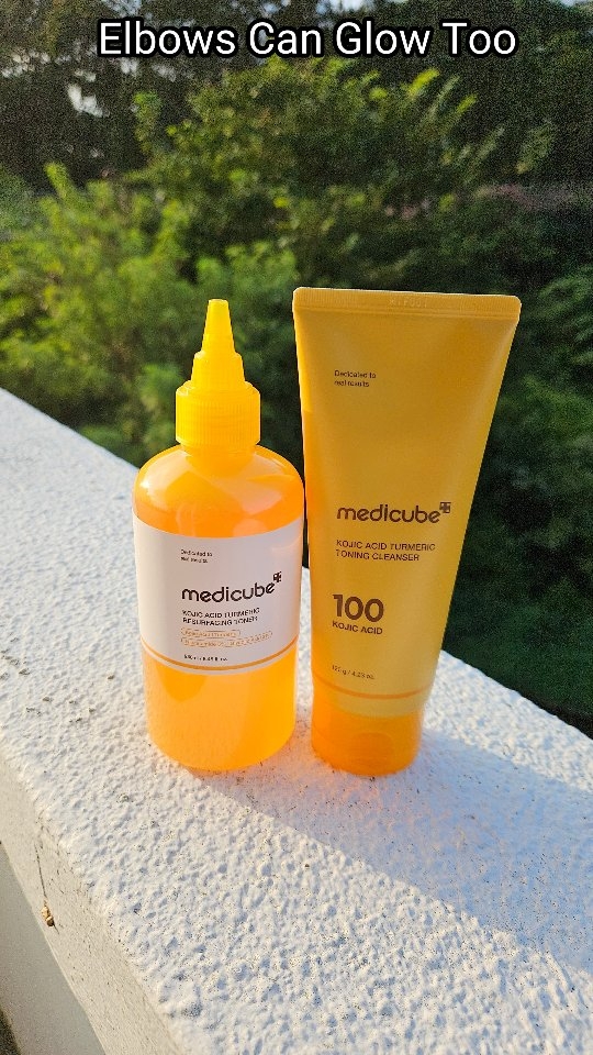 Instagram post by @food.travel.directory for Beauty Insider Singapore. Caption reads: Stop ignoring your elbows — they deserve a glow....