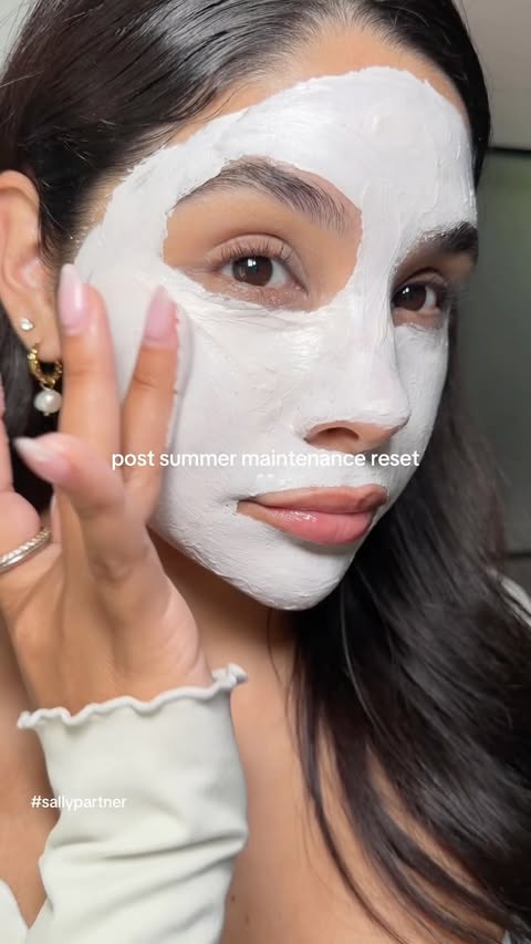 Instagram post by @angelaaxrenee for Sally Beauty. Caption reads: [...] sunday WE self care 🧖🏻‍♀️🧴🫧 with....