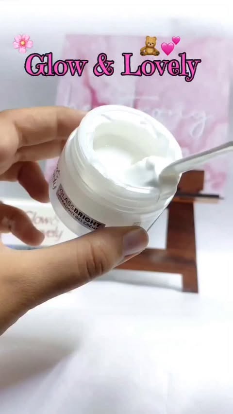 Instagram post by @nirali.creates_ for Smytten. Caption reads: Cmt. Lovely for the 🔗 STOP doing 10-step skincare....