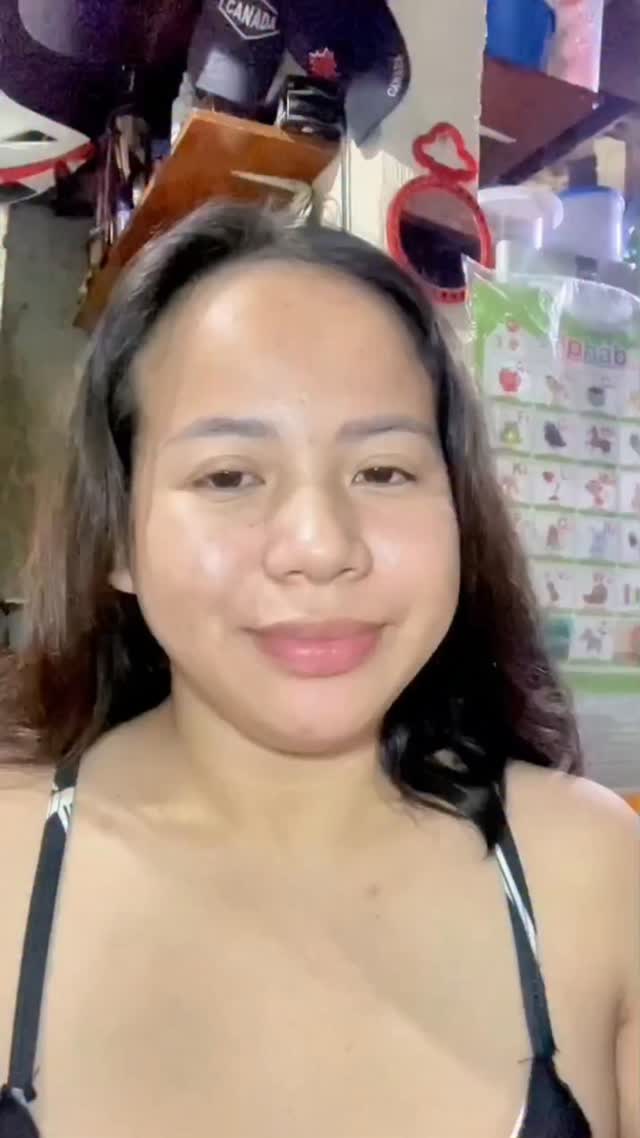 Instagram post by @sellahsphere for Picky. Caption reads: SKIN1004 Madagascar Centella Hyalu-Cica Water-Fit....