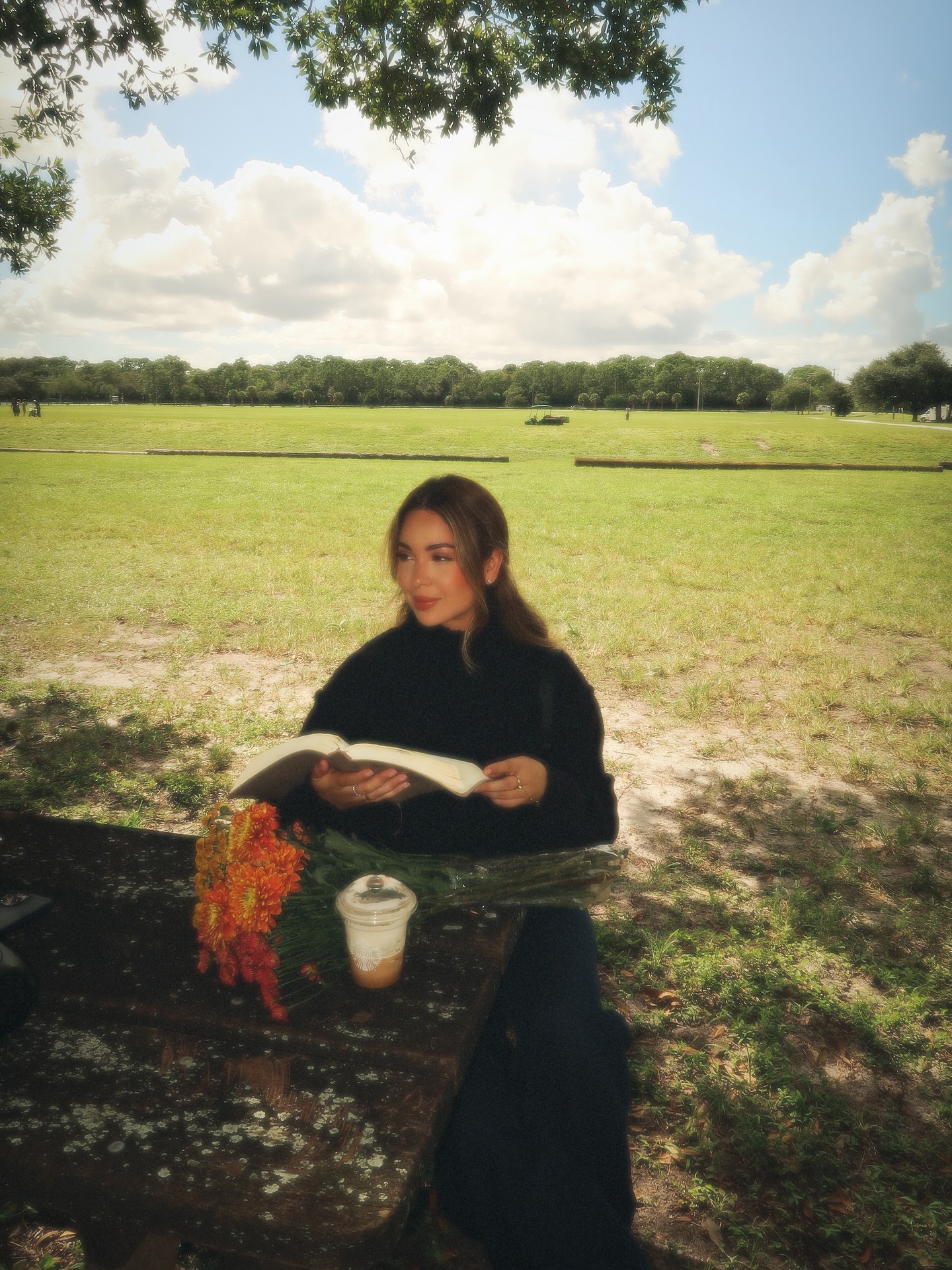 Instagram post by @isabelsanchez.r for Farmasi. Caption reads: HI I'm Isa, nice to meet you 🫂

10 things about....