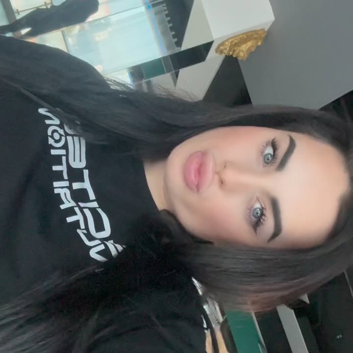 Instagram post by @michaelapavleova_ifbbpro for Scitecpro. Caption reads: Nikto nikdy nebude ako ty, pamätaj. Vždy buď sama....