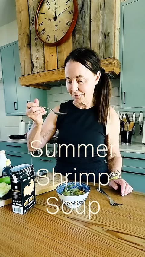Instagram post by @allyskitchen for Kettle & Fire. Caption reads: The elegant summer dinner in a bowl that nobody....