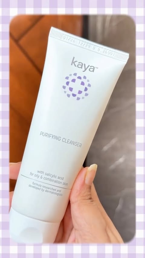 Instagram post by @muskansachan_ for Kaya Science. Caption reads: [...] cleanser for oily skin Cleanser, kaya....