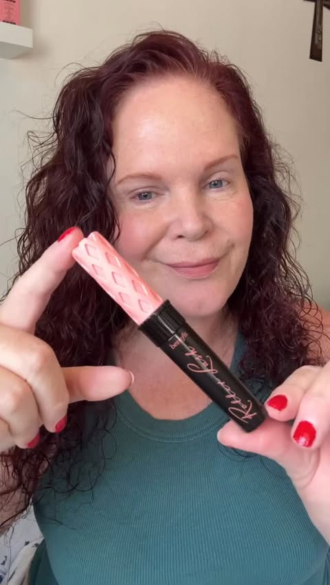 Instagram post by @brandy_reyes76 for Benefit Club Pink US. Caption reads: [...] lashes 💖 @benefitcosmetics....