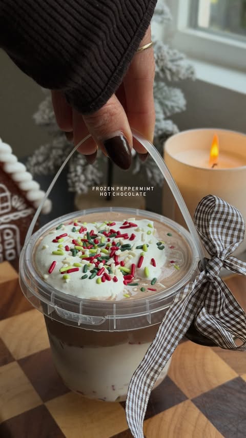 Instagram post by @whatrobineats for Lifeway Foods. Caption reads: Comment FROZEN for the recipe my frozen peppermint....