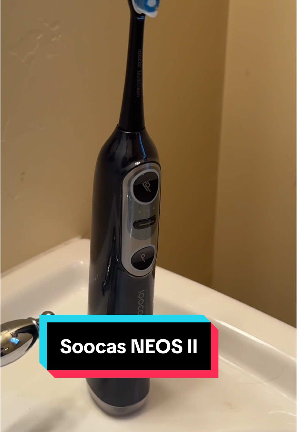 TikTok post by @trutech for Soocas Taiwan. Caption reads: Check it out on TikTok Shop ⬆️ The Soocas NEOS II....