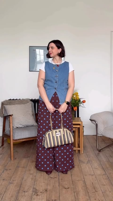 Instagram post by @mollycampbell_ for & Other Stories. Caption reads: [...] Shoes @converse_europe Bag @andotherstories....