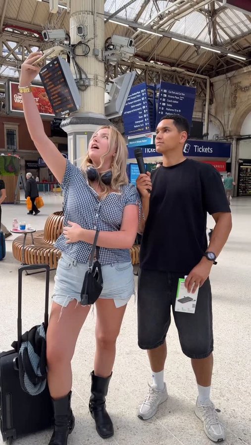 Instagram post by @robcolfer for Belkin. Caption reads: Is it the Italian number?! 

Dead phone? Not on my....