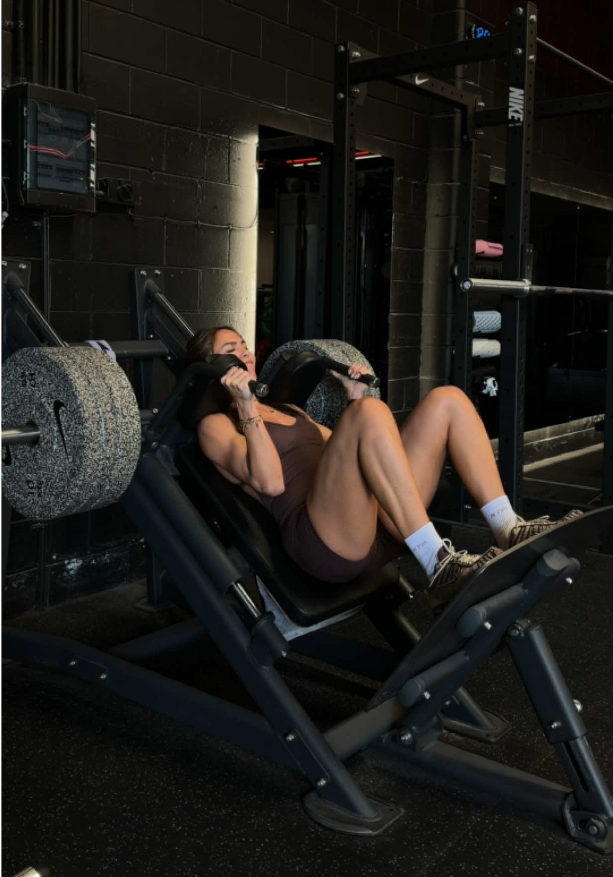 TikTok post by @airrwreckkahh for KeepThatPump. Caption reads: [...] you over my 6 plates!!! @KEEPTHATPUMP code....