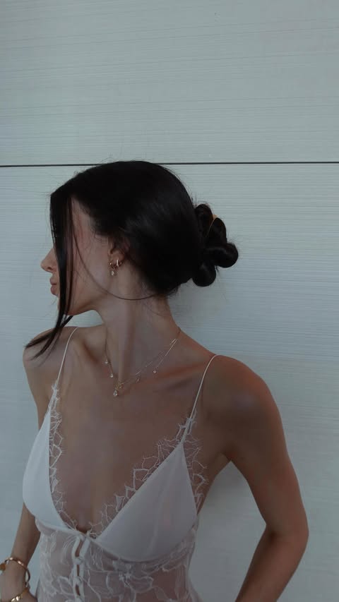 Instagram post by @madunin for Aurelie Gi. Caption reads: [...] if you’d like to treat yourself 🤍 #ad....