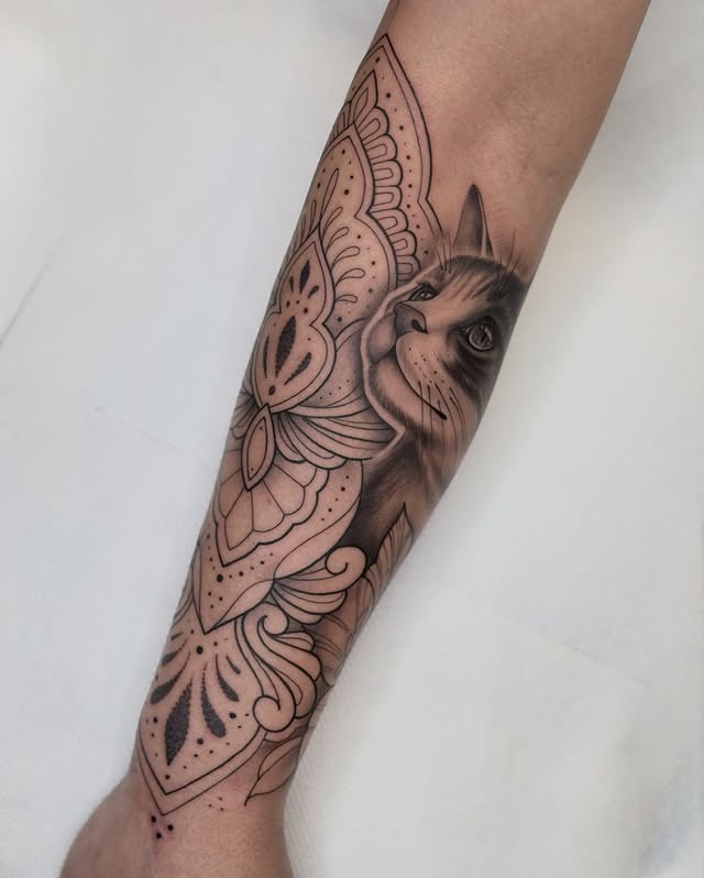 Instagram post by @elisa.esposto for Pepax Official. Caption reads: Something different from the usual 🥰 Thanks Lara....