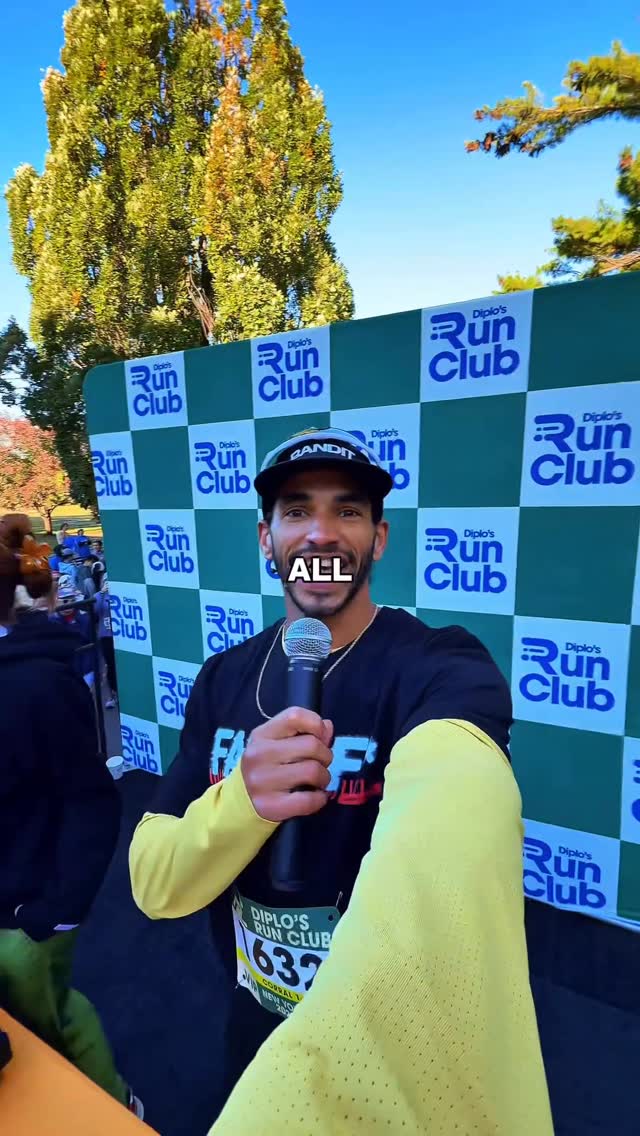 Instagram post by @kellenrunsphilly for Bombas. Caption reads: Checkout @bombas and use code: KELLENRUNS21 for....