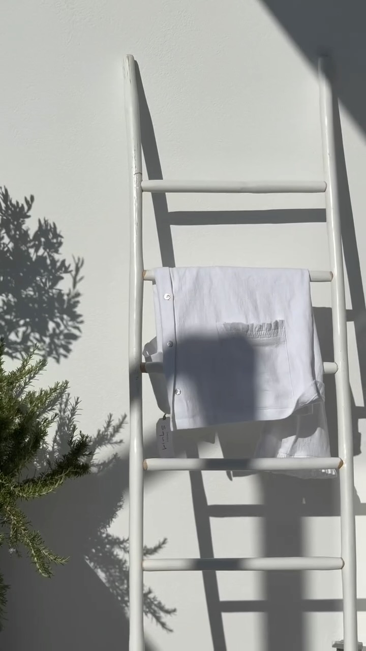 Instagram post by @mollyolivialondon for NUXE. Caption reads: GIVEAWAY // Now Closed 

So long summer 🌞 as we....