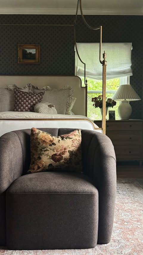 Instagram post by @ourmountainsidehome_1 for Loomwell. Caption reads: [...] home aesthetic, cozy vibes. #gifted....