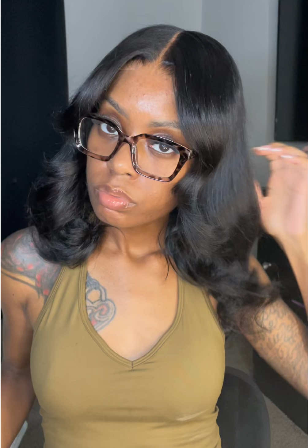 TikTok post by an influencer for Beluck Hair. Caption reads: 6*6 Loose Body Bob 14-inch @BELUCK HUMAN HAIR....