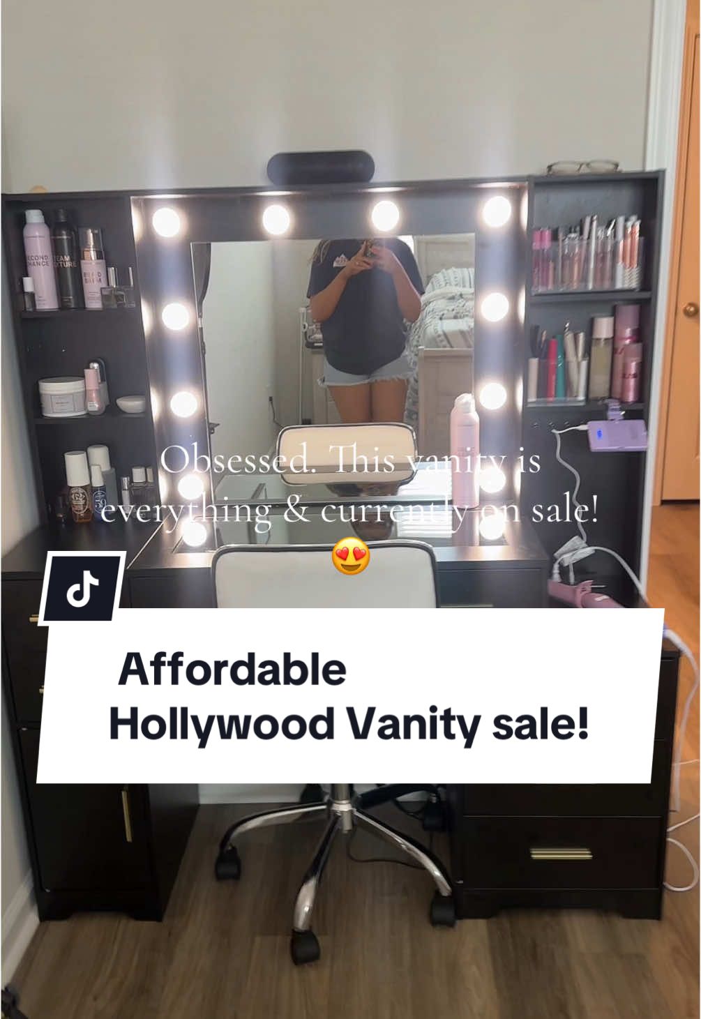 TikTok post by @lindsaynicoleeee for Sikaic. Caption reads: Charging ports? ✅hollywood lights? ✅  plenty of....